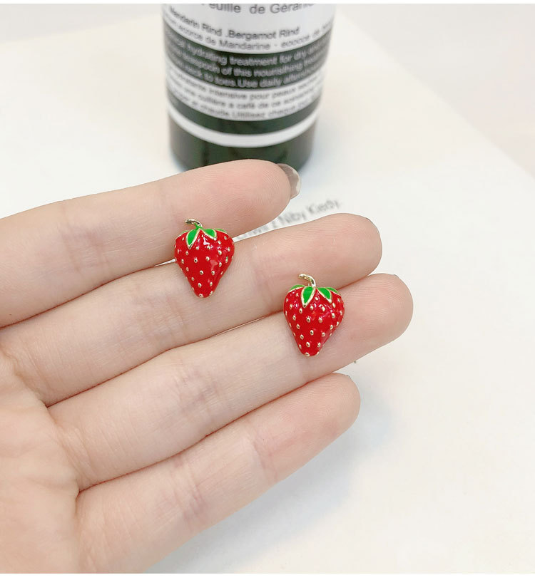 Acrylic Strawberry Earrings Fa - Street Fashion Shoot 评论和价格