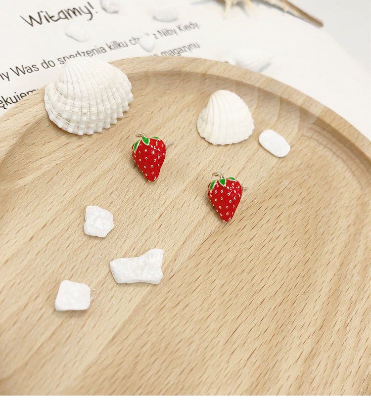 Acrylic Strawberry Earrings Fa - Street Fashion Shoot 评论和价格
